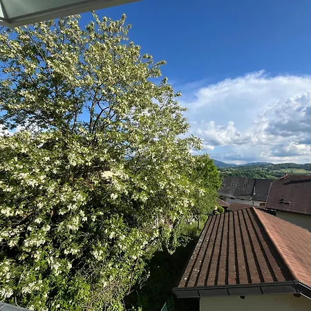 - Happy - Prázdninový dům Lovagny